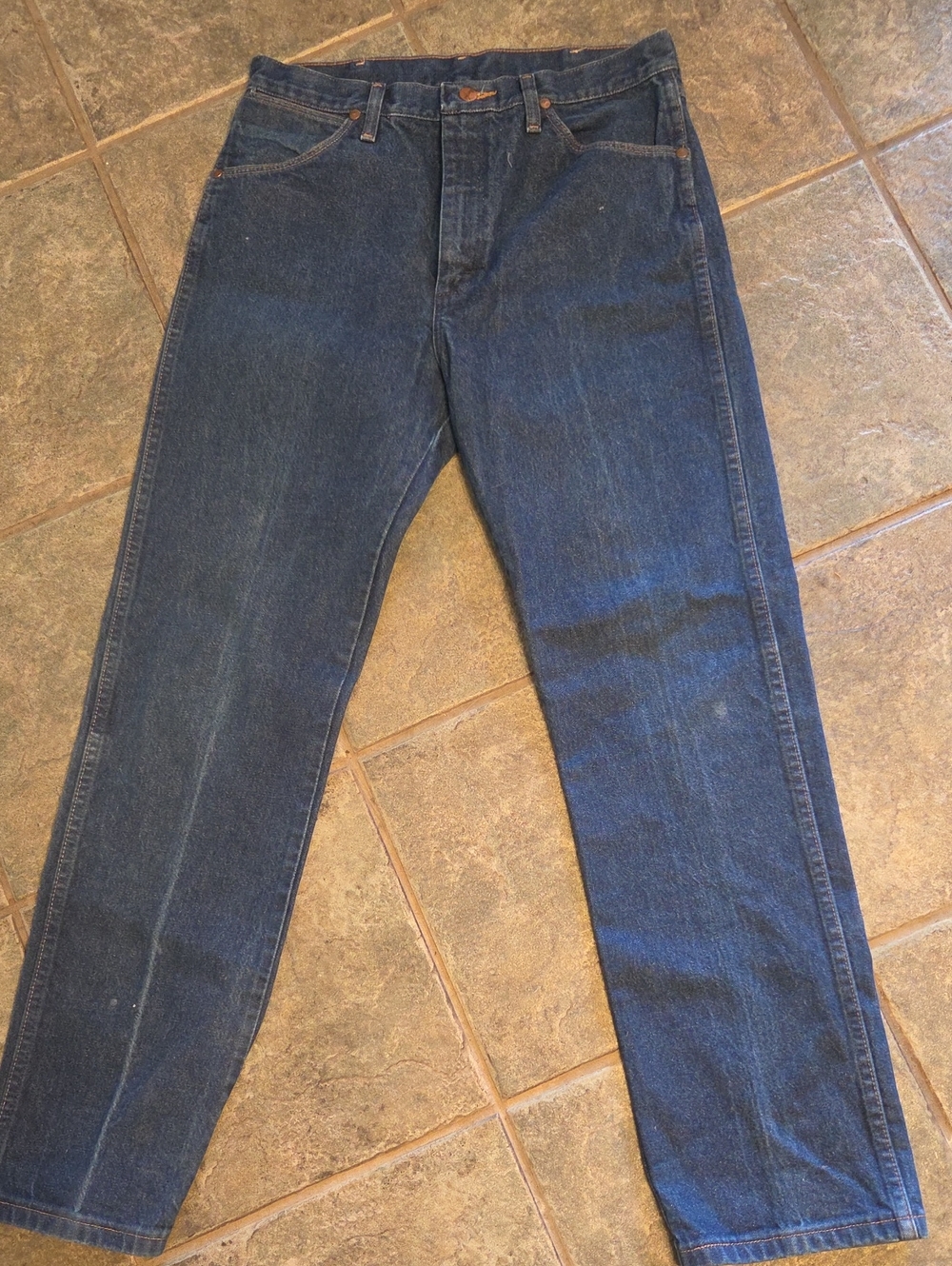 Wrangler Men's Straight Jeans in Indigo Blue Denim 33x32